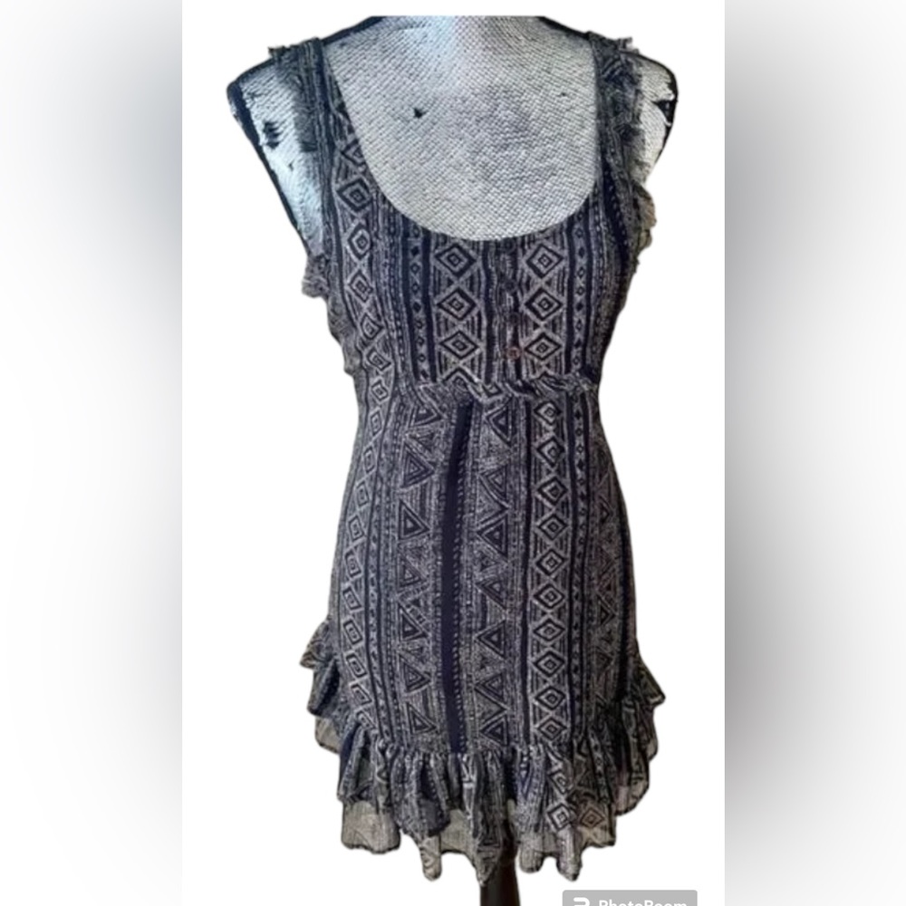Billabong Black Aztec Print Sleeveless Dress Ruffled Sleeves and Hem Sz S #90s